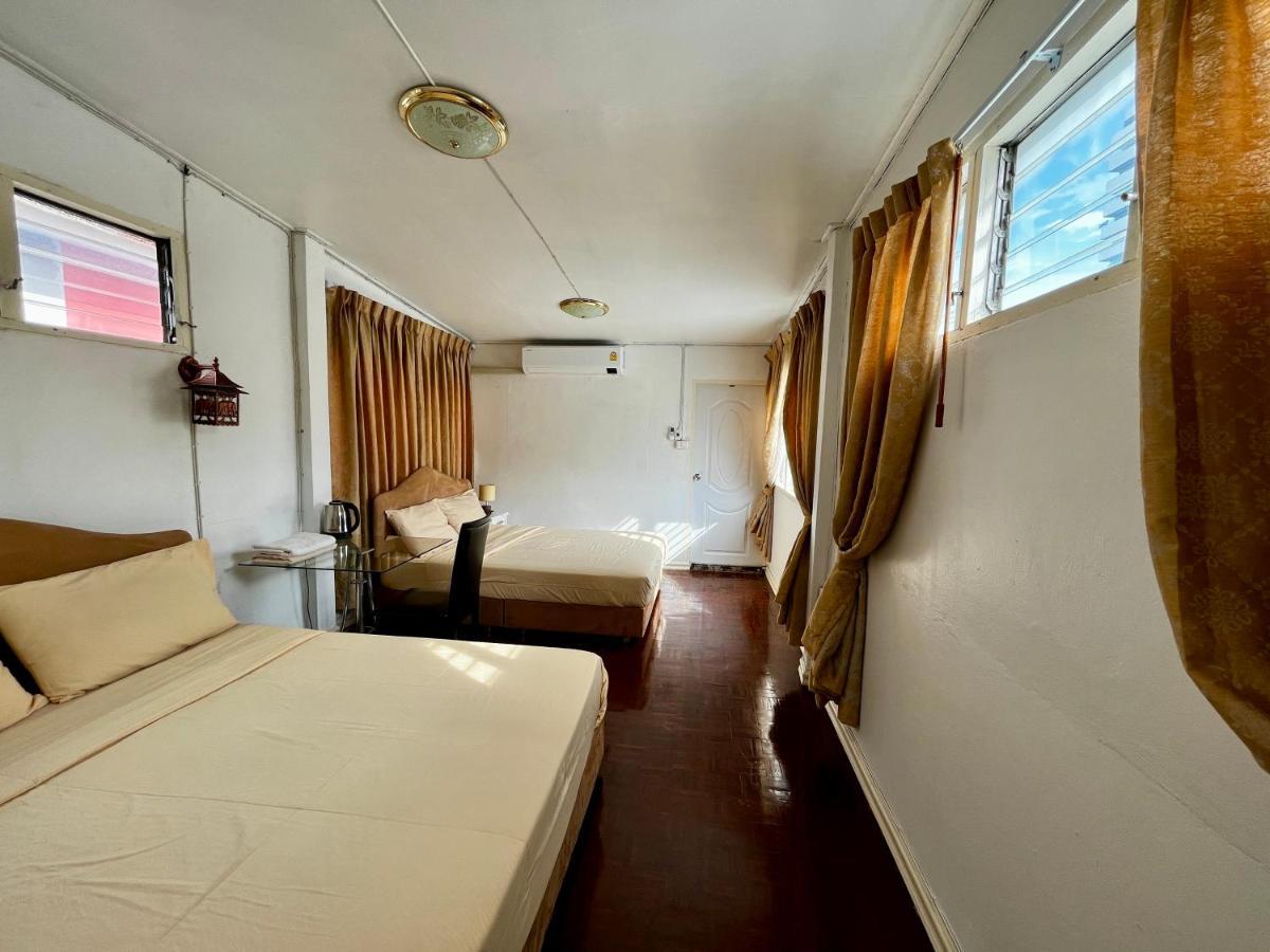 C U Again Hotel Bangkok Buitenkant foto