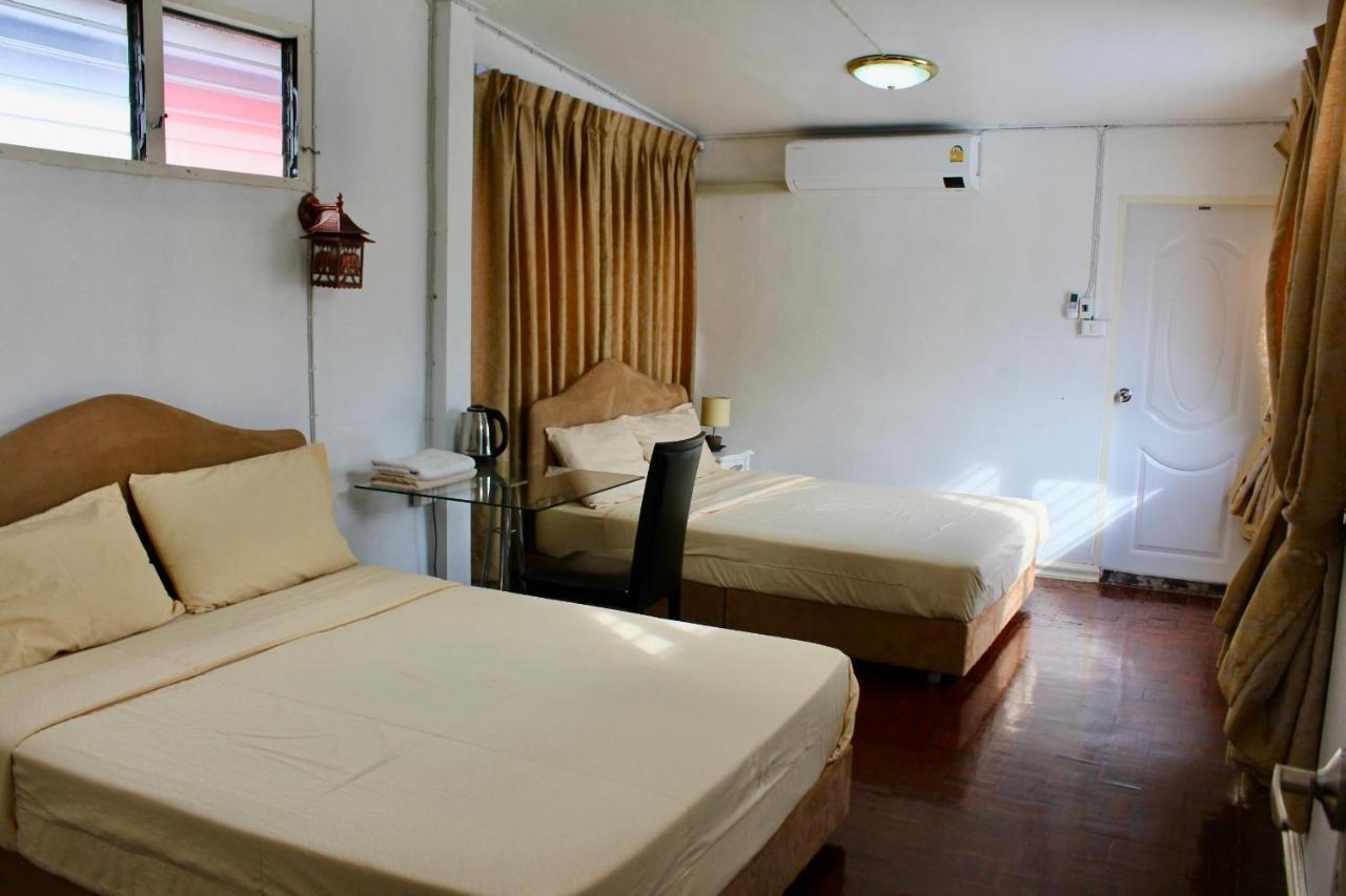 C U Again Hotel Bangkok Buitenkant foto